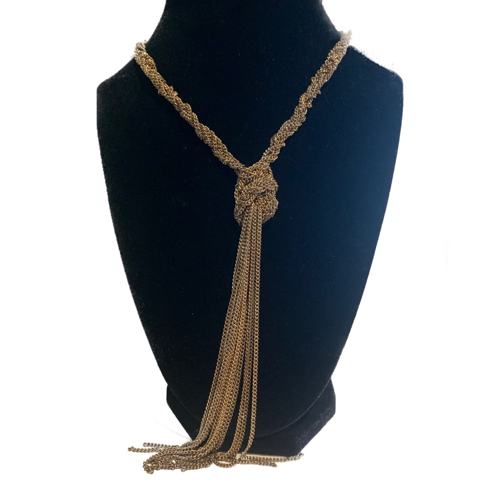 Deep chain Knecklace